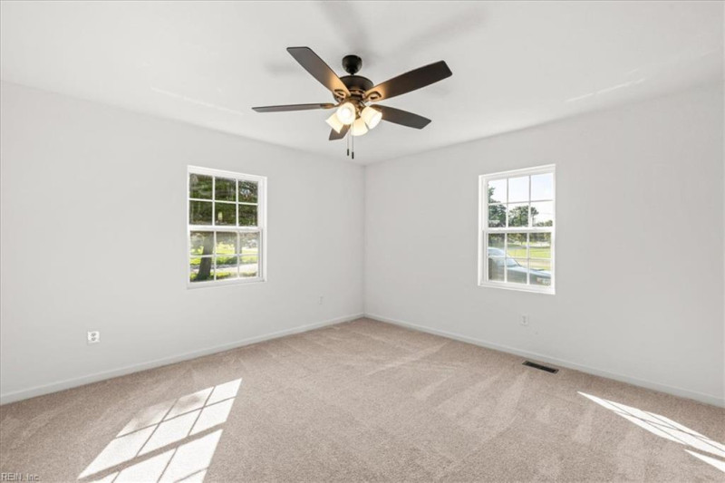 Photo 16 of 38 residential for sale in Norfolk virginia
