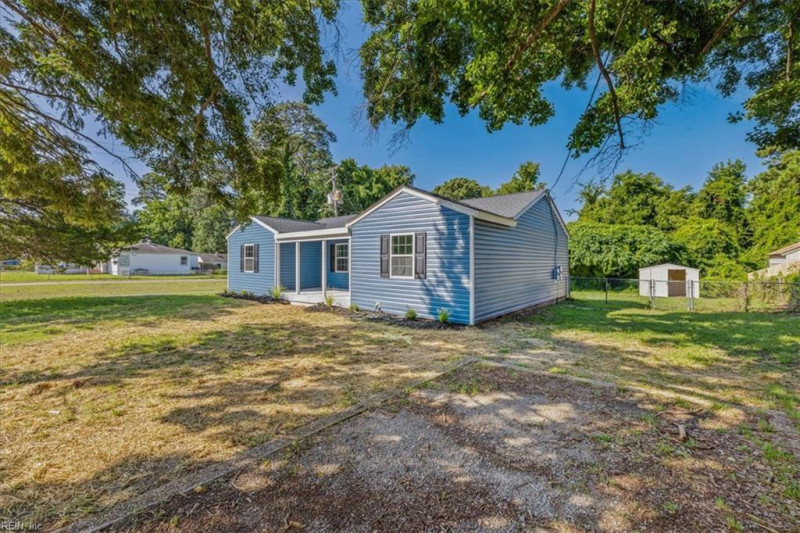 Photo 2 of 38 residential for sale in Norfolk virginia
