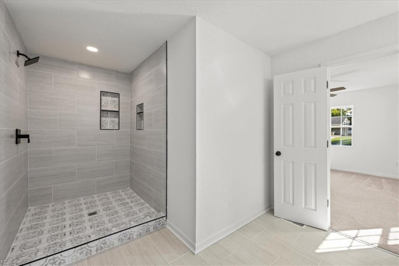 Photo 21 of 38 residential for sale in Norfolk virginia
