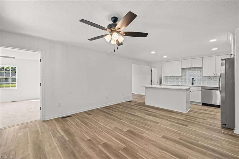 Photo 4 of 38 residential for sale in Norfolk virginia