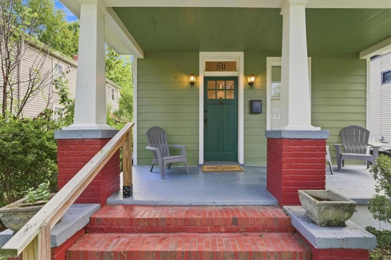 Photo 2 of 28 residential for sale in Portsmouth virginia