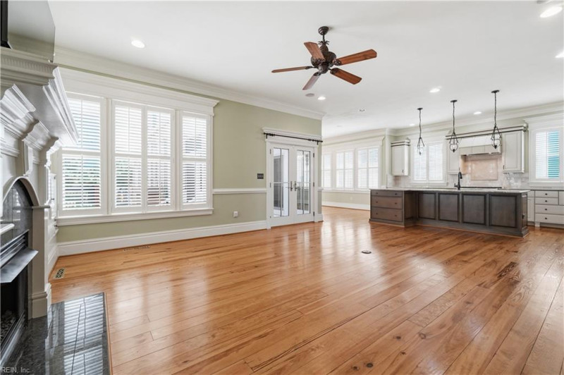 Photo 11 of 47 residential for sale in Norfolk virginia