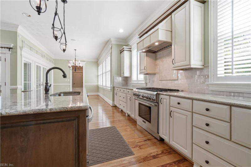 Photo 12 of 47 residential for sale in Norfolk virginia