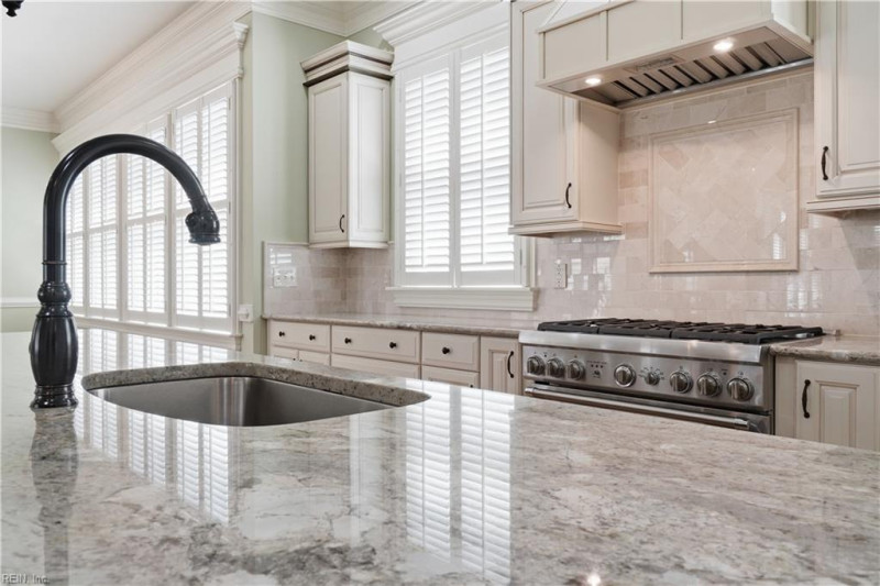 Photo 16 of 47 residential for sale in Norfolk virginia