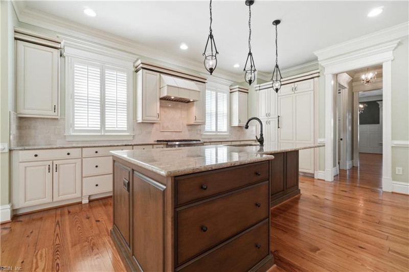 Photo 17 of 47 residential for sale in Norfolk virginia