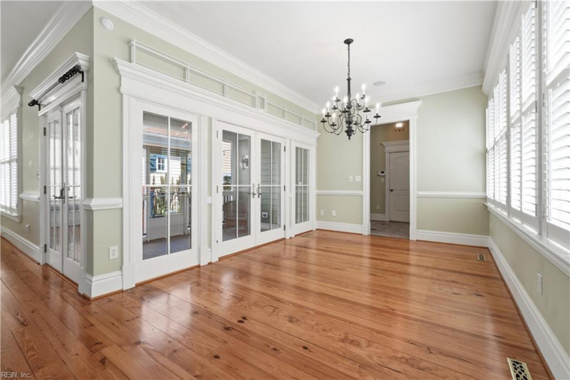 Photo 18 of 47 residential for sale in Norfolk virginia