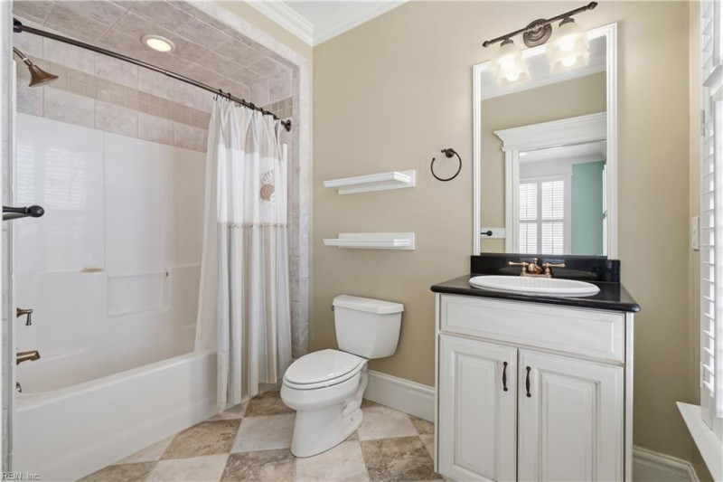 Photo 27 of 47 residential for sale in Norfolk virginia