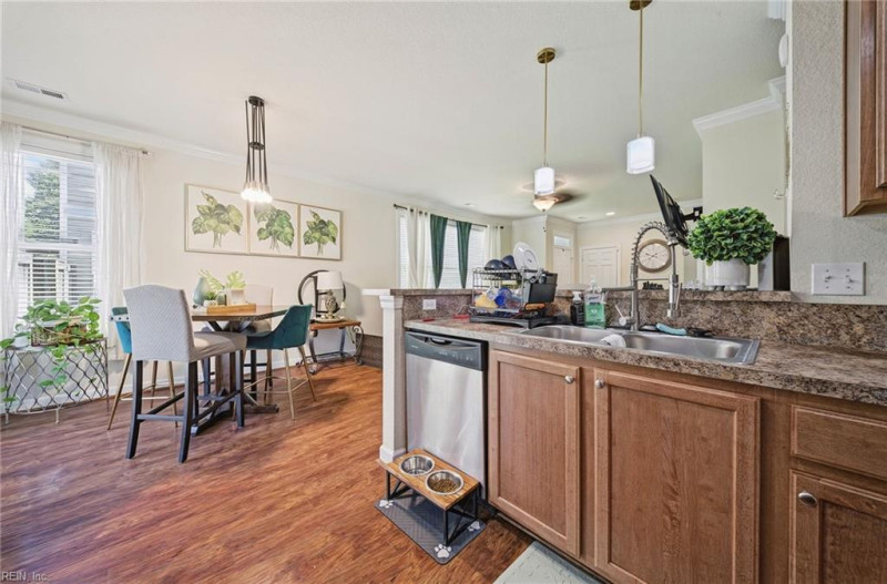 Photo 12 of 37 residential for sale in Virginia Beach virginia
