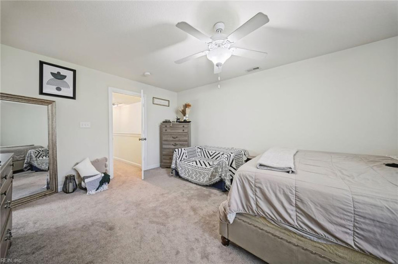 Photo 16 of 37 residential for sale in Virginia Beach virginia