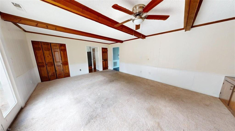 Photo 13 of 47 residential for sale in Virginia Beach virginia