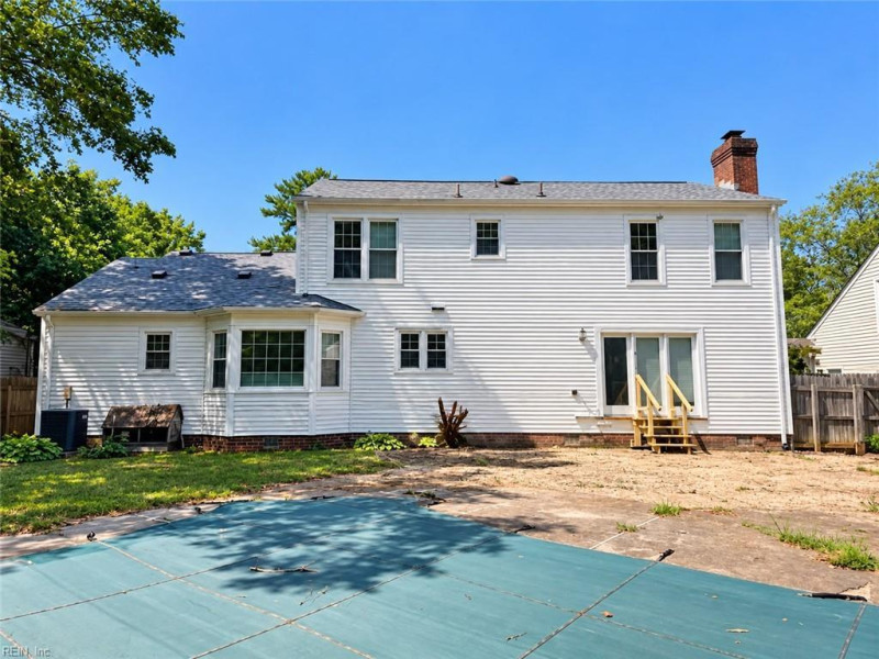 Photo 2 of 47 residential for sale in Virginia Beach virginia