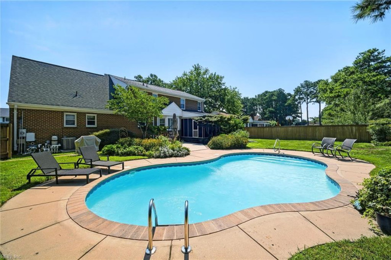 Photo 33 of 49 residential for sale in Chesapeake virginia Photo 33 of 49 residential for sale in Chesapeake virginia