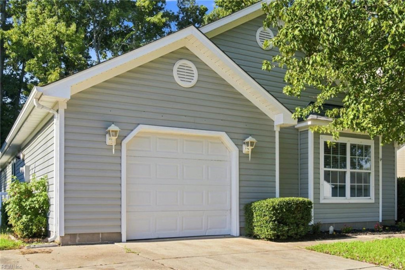 Photo 2 of 36 residential for sale in Suffolk virginia
