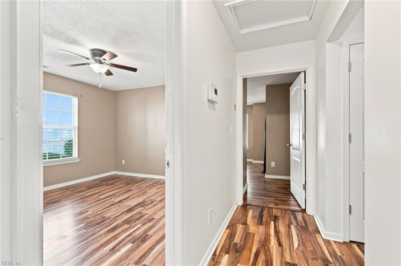 Photo 22 of 36 residential for sale in Suffolk virginia