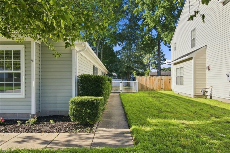 Photo 32 of 36 residential for sale in Suffolk virginia