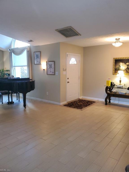 Photo 2 of 17 residential for sale in Newport News virginia Photo 2 of 17 residential for sale in Newport News virginia