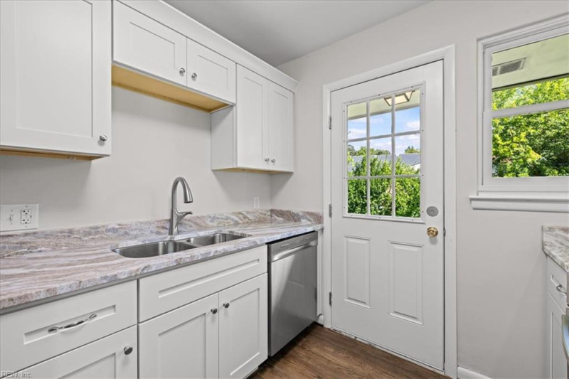 Photo 10 of 36 residential for sale in Norfolk virginia
