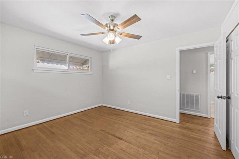 Photo 23 of 36 residential for sale in Norfolk virginia
