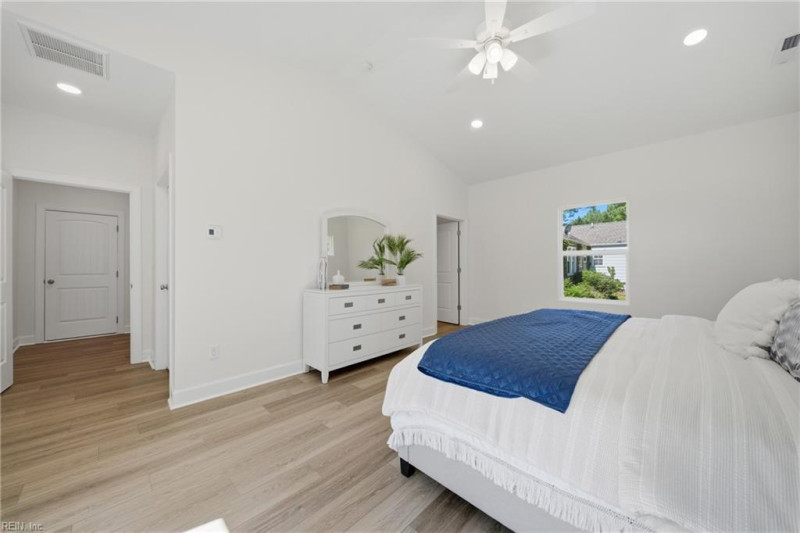 Photo 19 of 36 residential for sale in Norfolk virginia Photo 19 of 36 residential for sale in Norfolk virginia