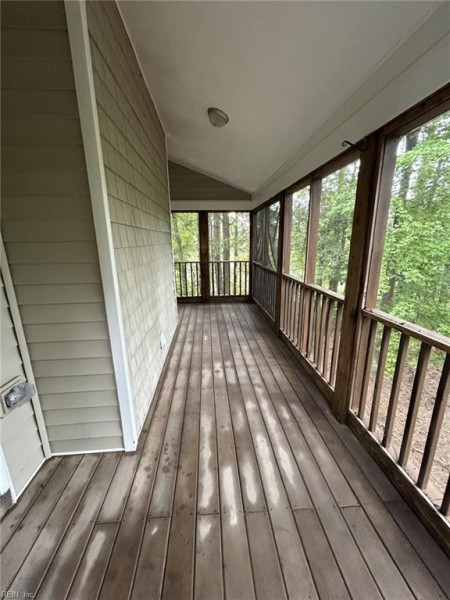 Photo 12 of 27 residential for sale in Suffolk virginia