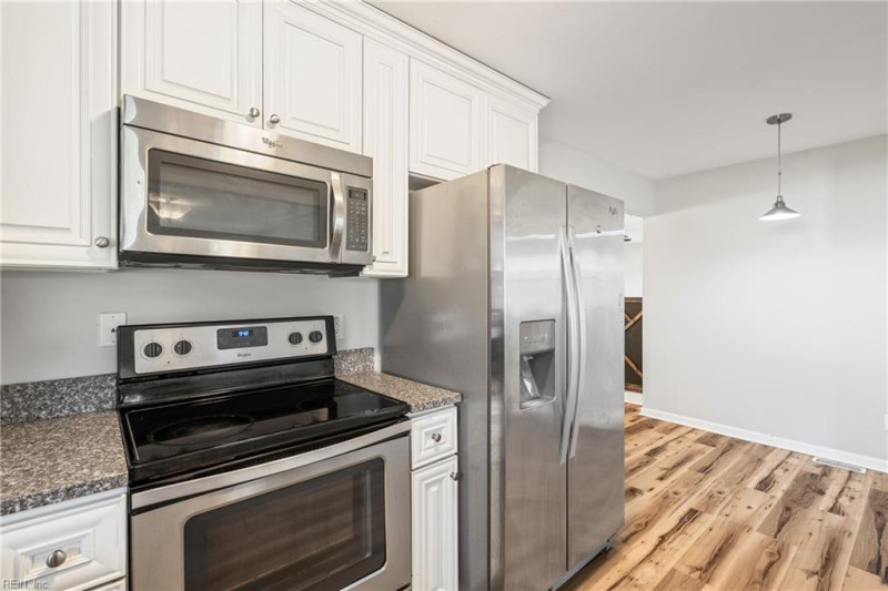 Photo 12 of 30 residential for sale in Norfolk virginia