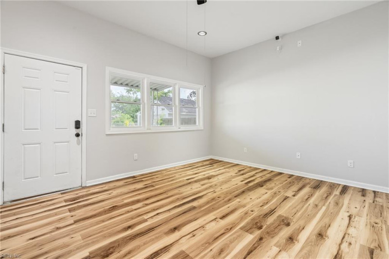 Photo 6 of 30 residential for sale in Norfolk virginia