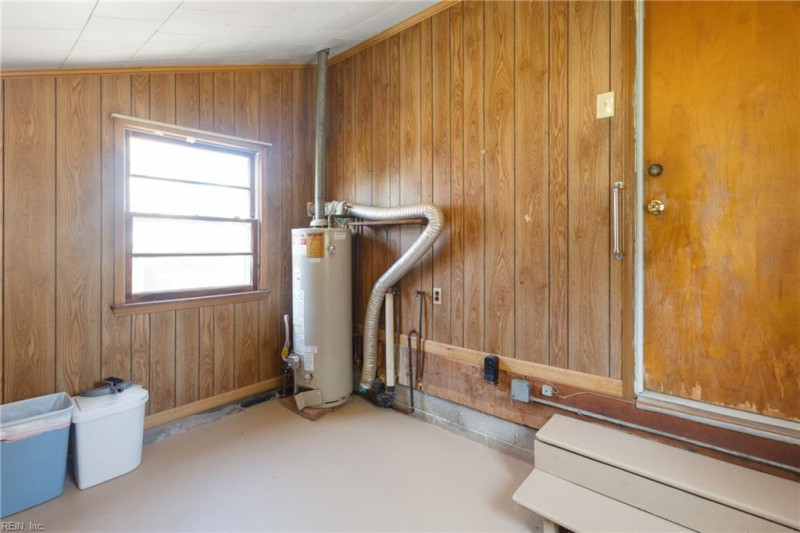 Photo 23 of 32 residential for sale in Hampton virginia