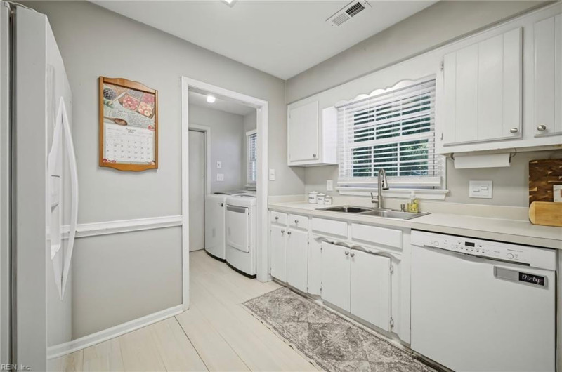 Photo 14 of 42 residential for sale in Chesapeake virginia Photo 14 of 42 residential for sale in Chesapeake virginia