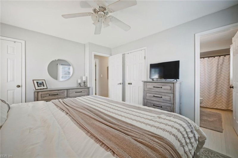 Photo 16 of 42 residential for sale in Chesapeake virginia Photo 16 of 42 residential for sale in Chesapeake virginia