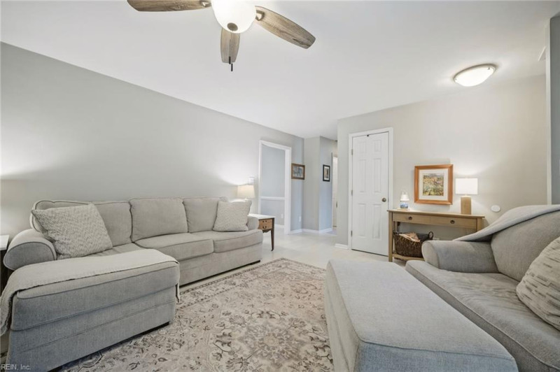 Photo 7 of 42 residential for sale in Chesapeake virginia Photo 7 of 42 residential for sale in Chesapeake virginia