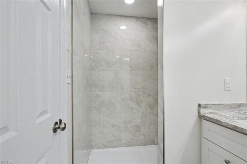 Photo 37 of 50 residential for sale in Hampton virginia