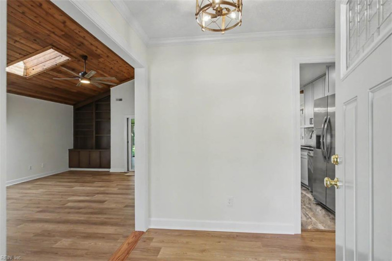 Photo 5 of 50 residential for sale in Hampton virginia
