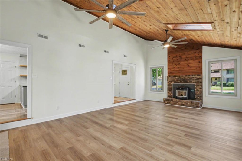 Photo 8 of 50 residential for sale in Hampton virginia