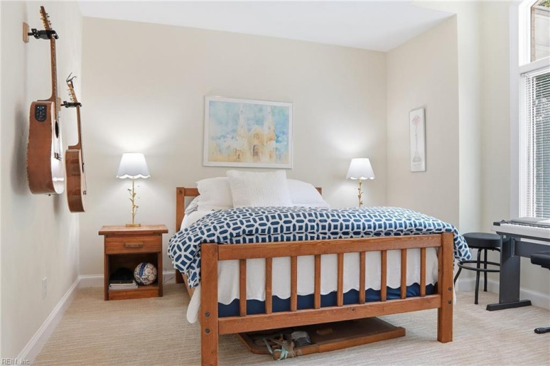 Photo 16 of 37 residential for sale in Virginia Beach virginia