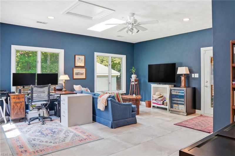 Photo 18 of 37 residential for sale in Virginia Beach virginia