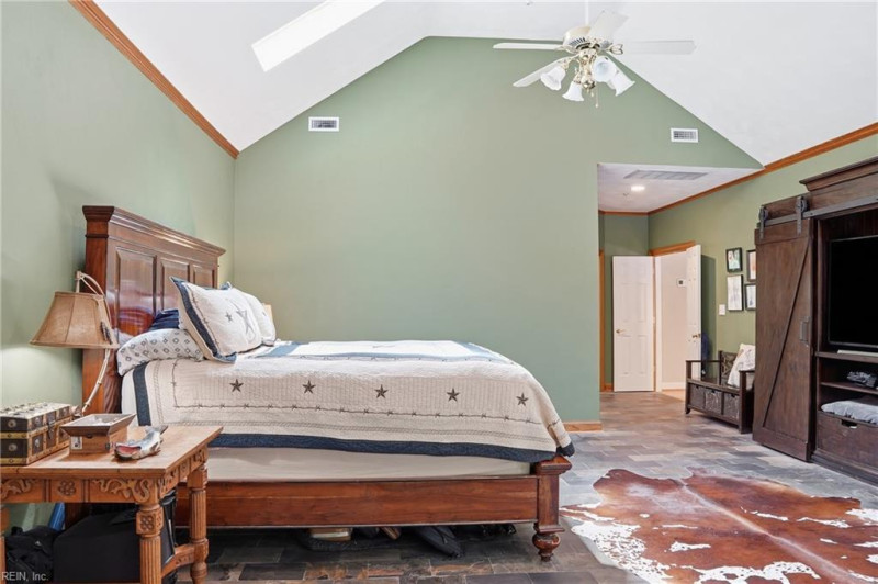 Photo 21 of 37 residential for sale in Virginia Beach virginia