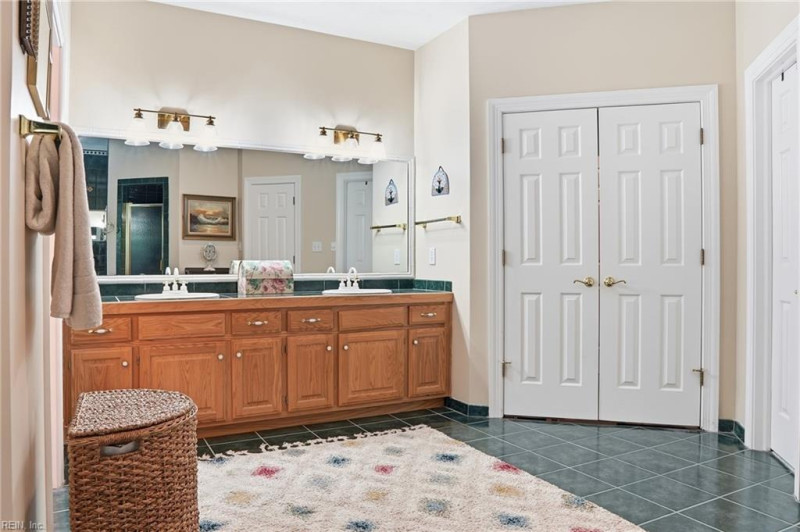 Photo 23 of 37 residential for sale in Virginia Beach virginia