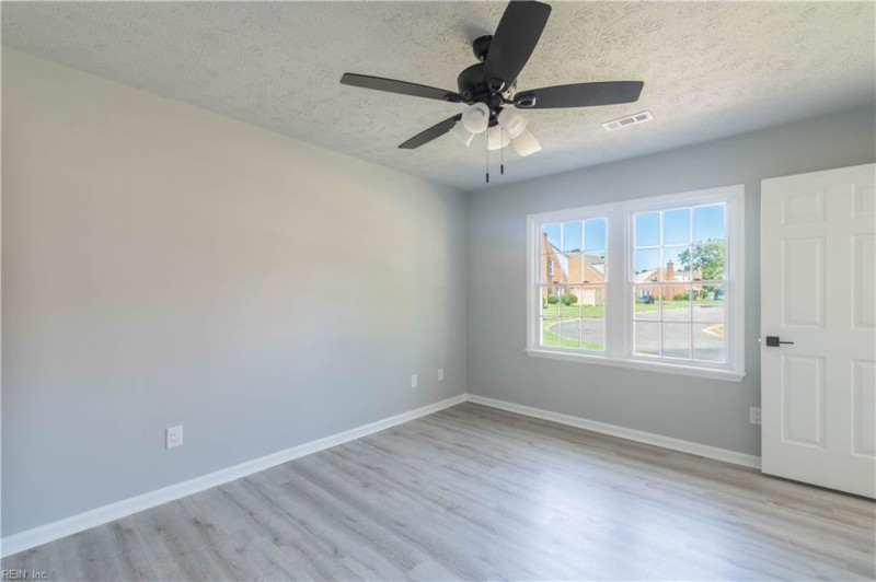 Photo 15 of 28 residential for sale in Hampton virginia