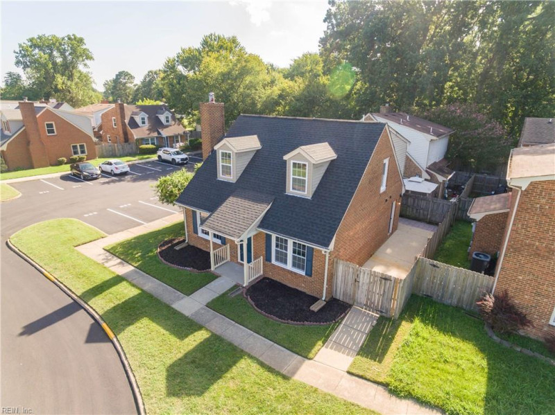 Photo 2 of 28 residential for sale in Hampton virginia