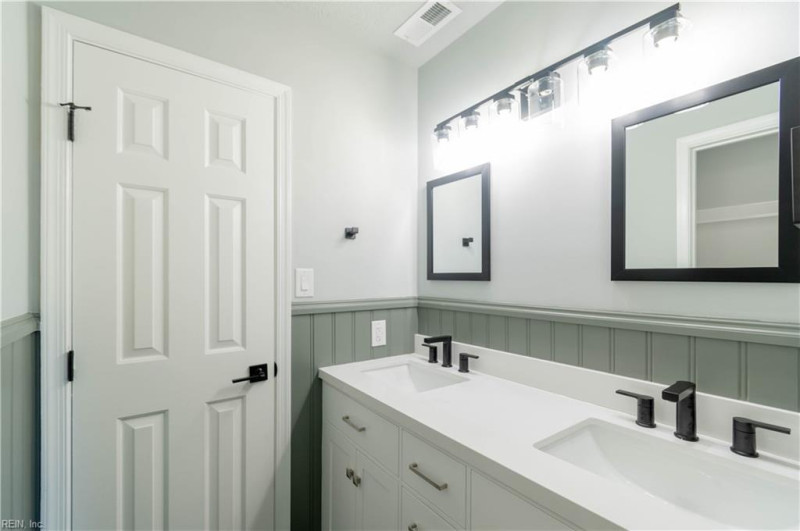 Photo 21 of 28 residential for sale in Hampton virginia