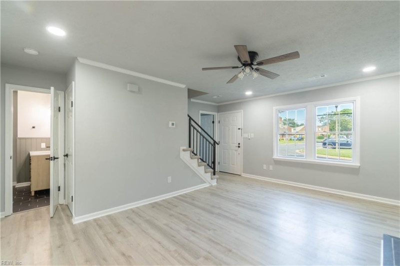 Photo 6 of 28 residential for sale in Hampton virginia