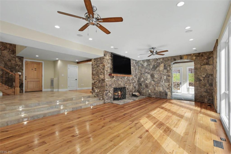 Photo 10 of 50 residential for sale in Newport News virginia