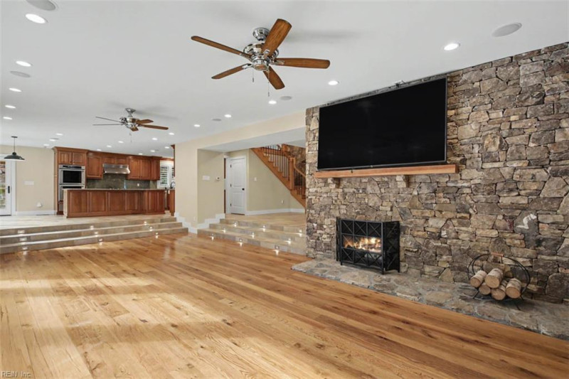 Photo 11 of 50 residential for sale in Newport News virginia
