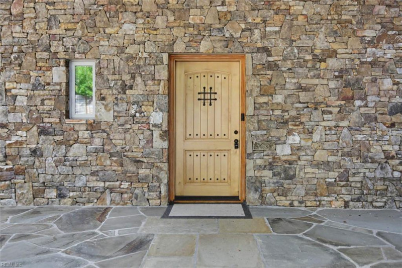 Photo 4 of 50 residential for sale in Newport News virginia