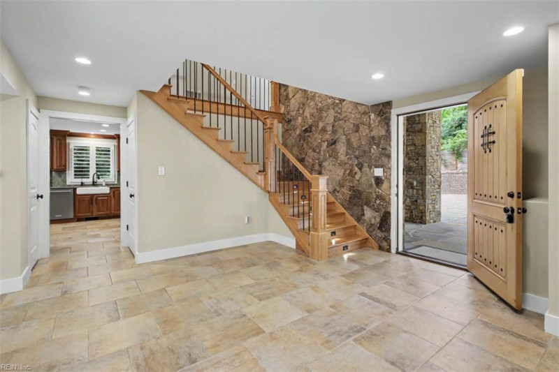 Photo 6 of 50 residential for sale in Newport News virginia