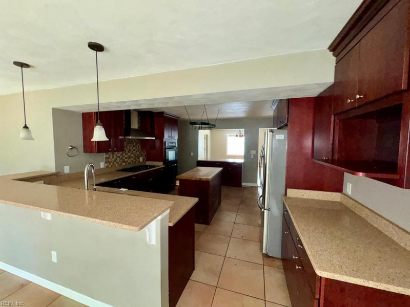 Photo 11 of 30 residential for sale in Norfolk virginia