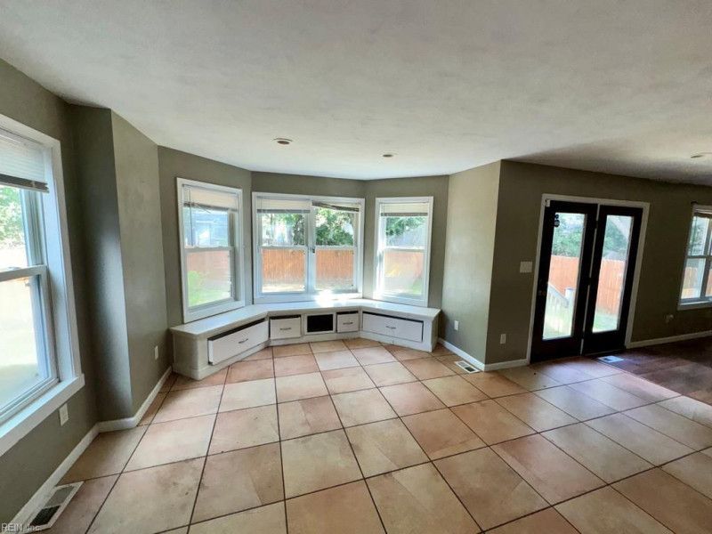 Photo 12 of 30 residential for sale in Norfolk virginia