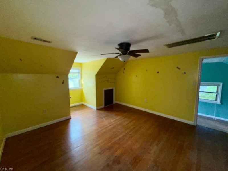 Photo 18 of 30 residential for sale in Norfolk virginia