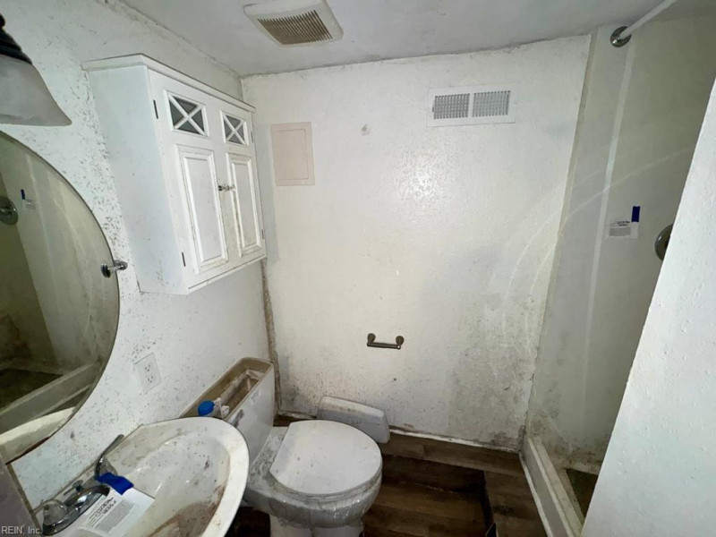 Photo 28 of 30 residential for sale in Norfolk virginia