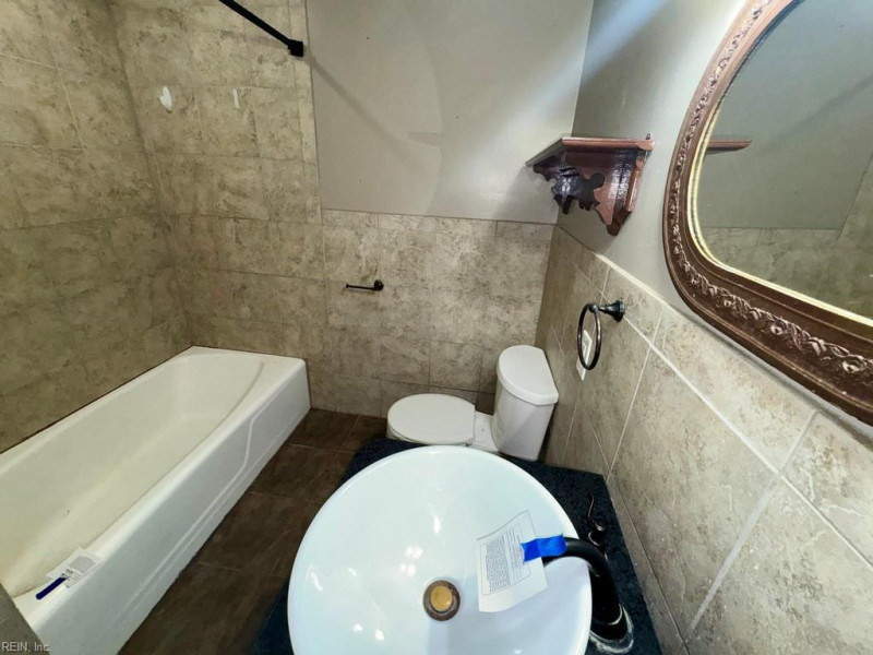 Photo 7 of 30 residential for sale in Norfolk virginia